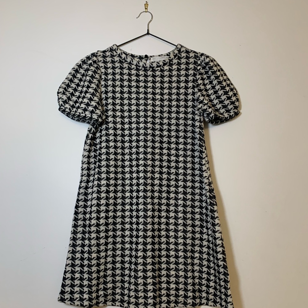 Zara Monochrome Houndstooth Knit Top